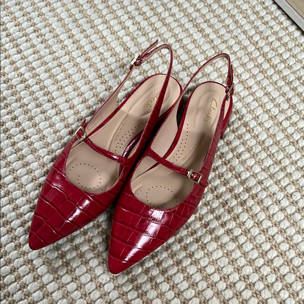 Clarks Women's Red Slingback Flats
